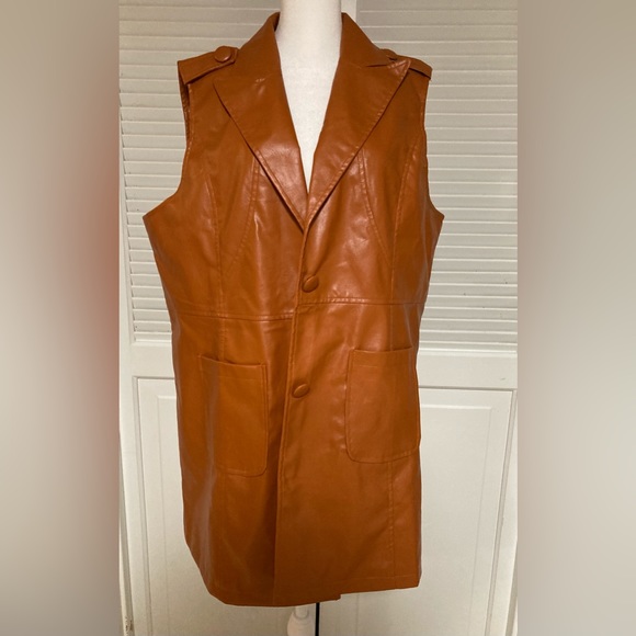 EUC Faux Leather Vest Size XL - Picture 2 of 10